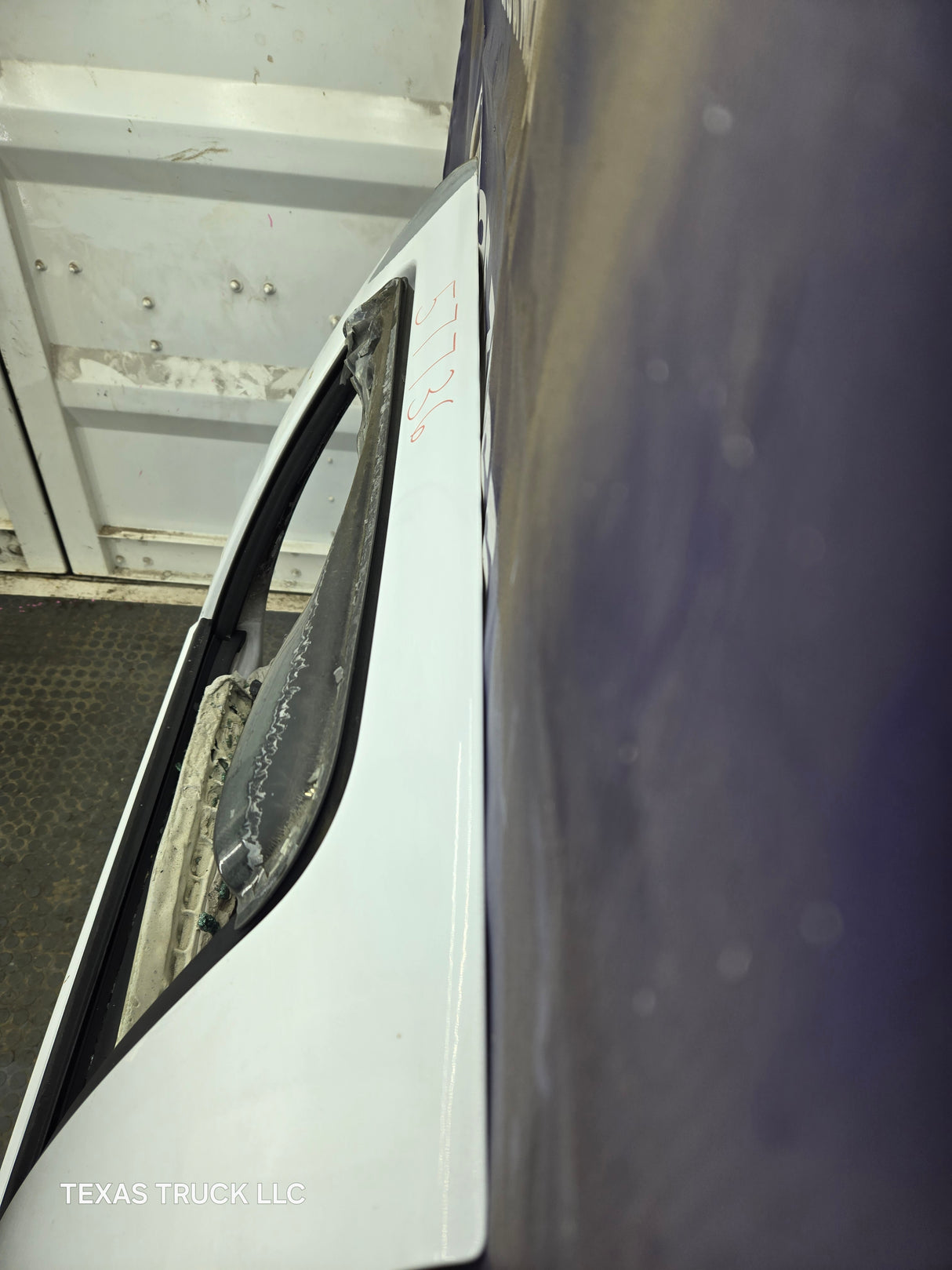 1999-2011 Ford Super Duty LH Driver Side Rear Crew Cab Door F250 F350 F450 F550