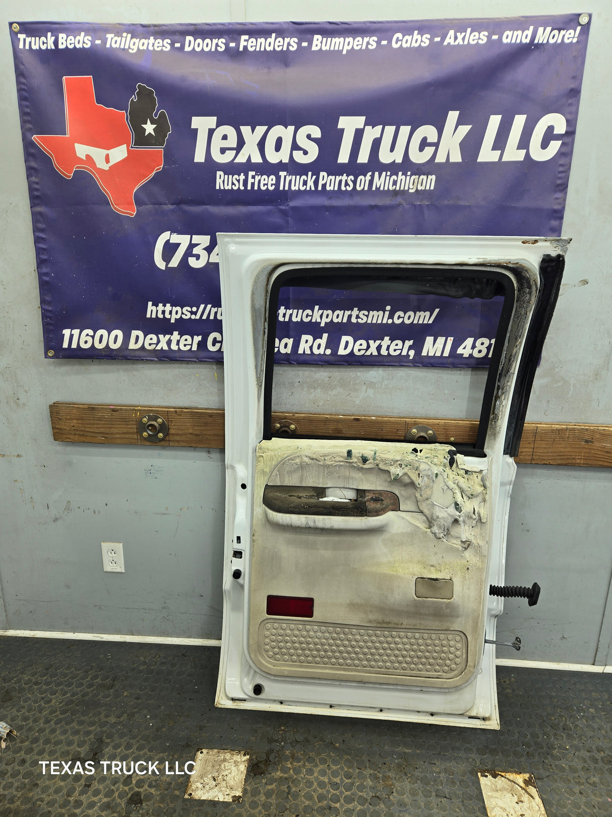 1999-2011 Ford Super Duty LH Driver Side Rear Crew Cab Door F250 F350 F450 F550