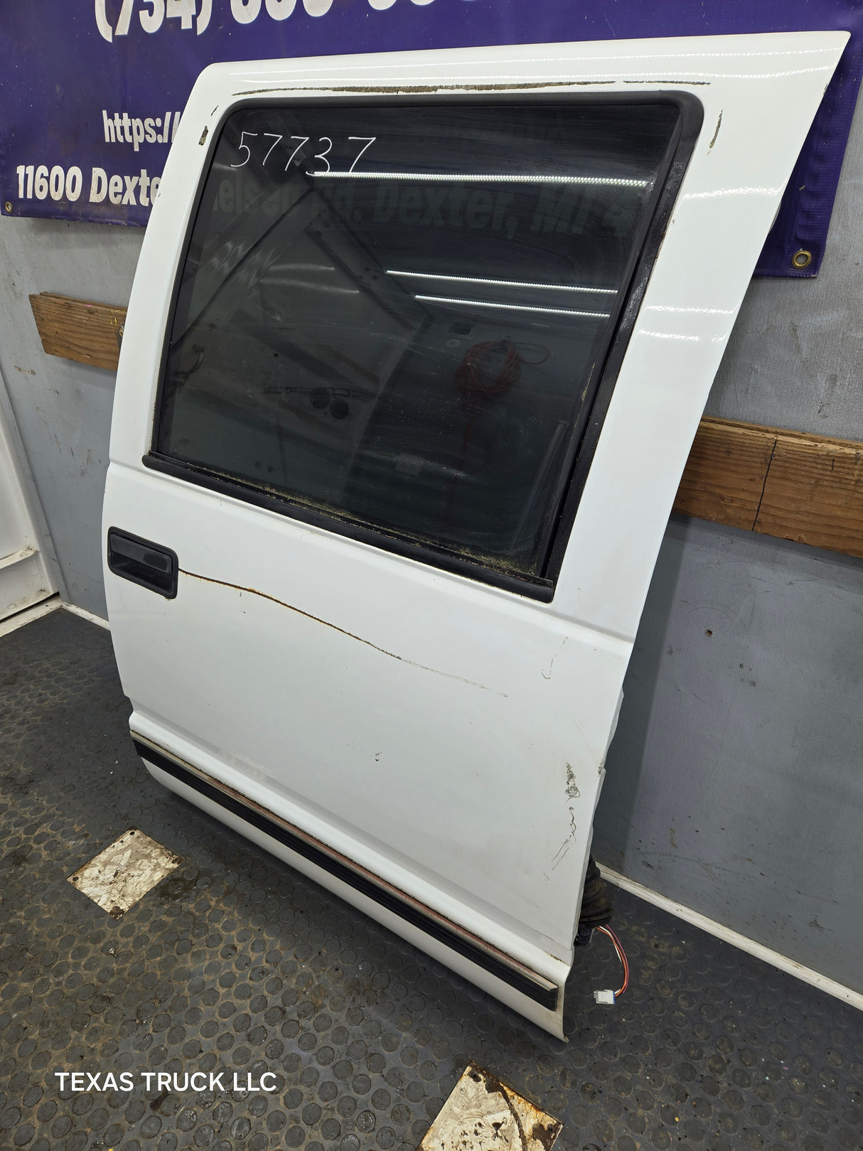 1992-2000 Chevrolet Silverado Suburban GMC Sierra K/C Series Crew Cab RH Rear Passenger Side Door