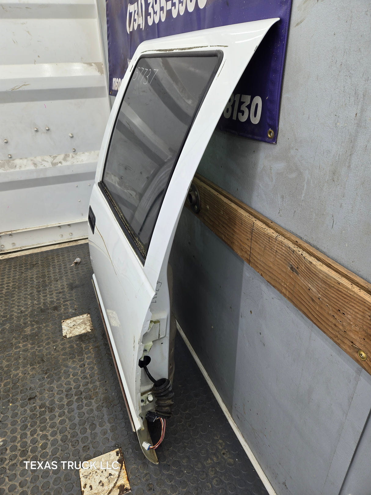 1992-2000 Chevrolet Silverado Suburban GMC Sierra K/C Series Crew Cab RH Rear Passenger Side Door