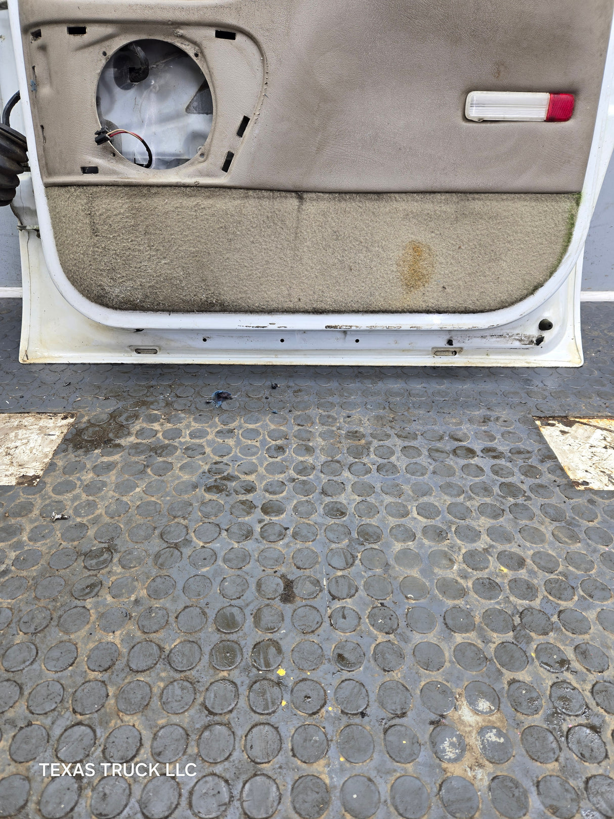 1992-2000 Chevrolet Silverado Suburban GMC Sierra K/C Series Crew Cab RH Rear Passenger Side Door