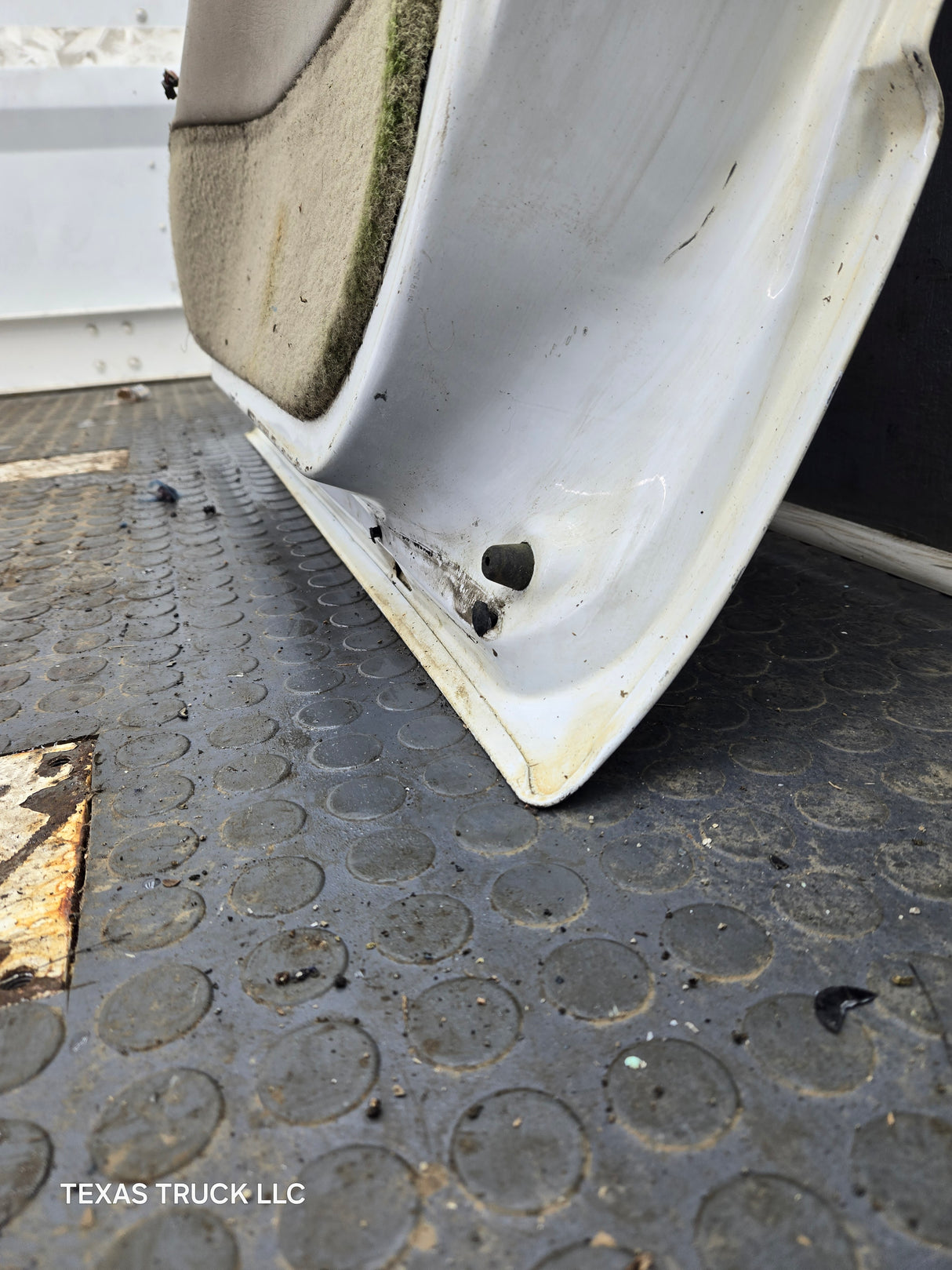 1992-2000 Chevrolet Silverado Suburban GMC Sierra K/C Series Crew Cab RH Rear Passenger Side Door