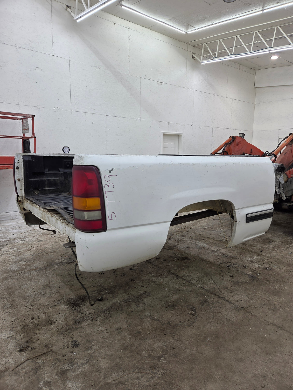 1999-2007 Chevrolet Silverado / GMC Sierra 6' 6" Short Truck Bed