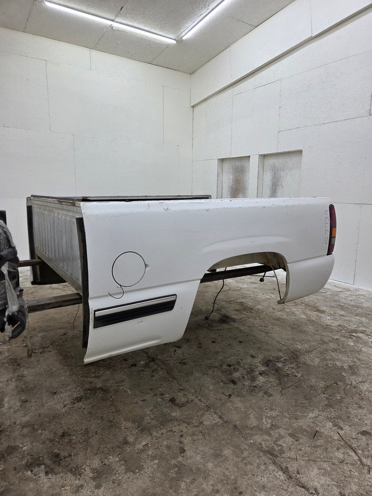 1999-2007 Chevrolet Silverado / GMC Sierra 6' 6" Short Truck Bed