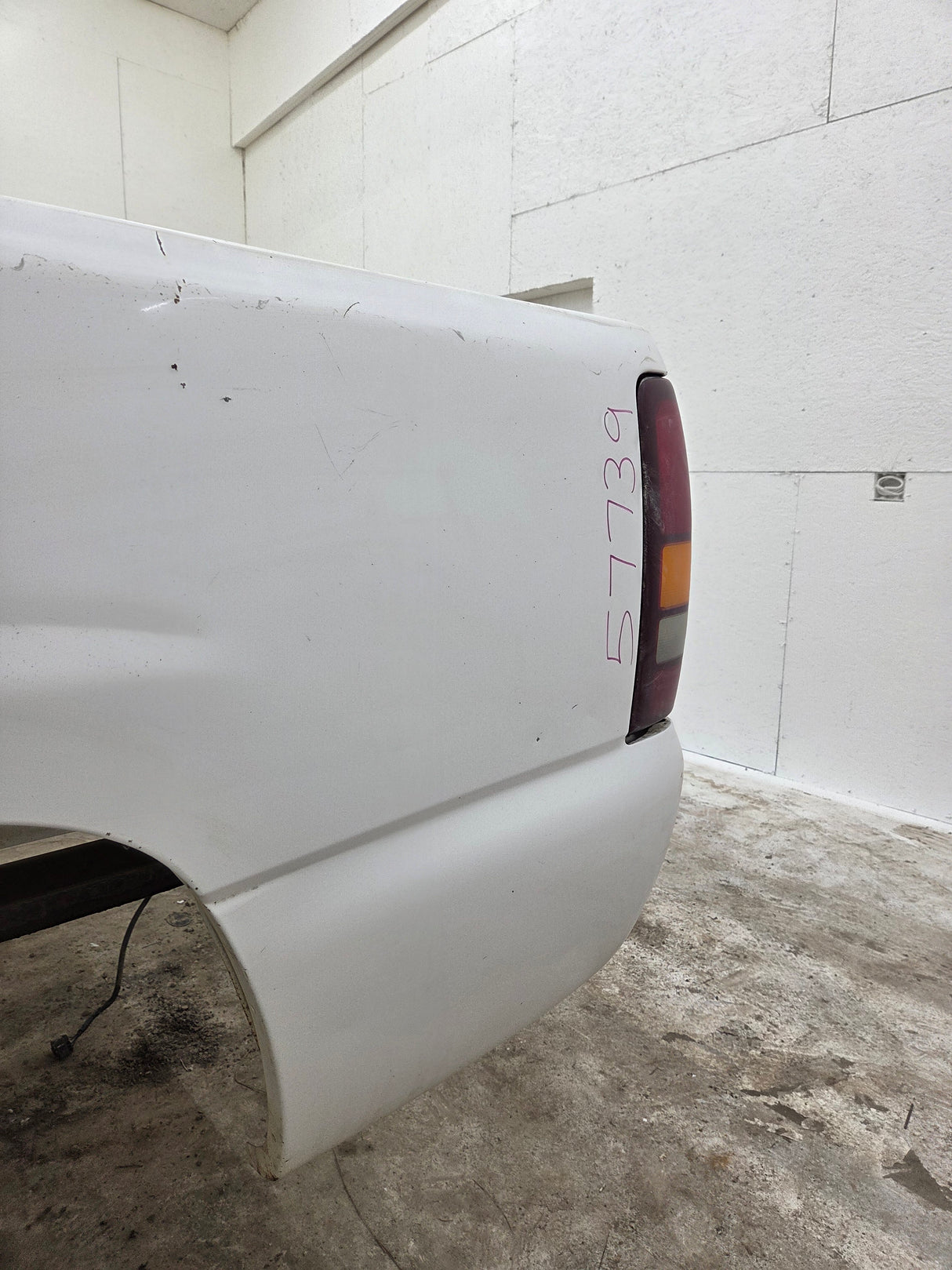 1999-2007 Chevrolet Silverado / GMC Sierra 6' 6" Short Truck Bed