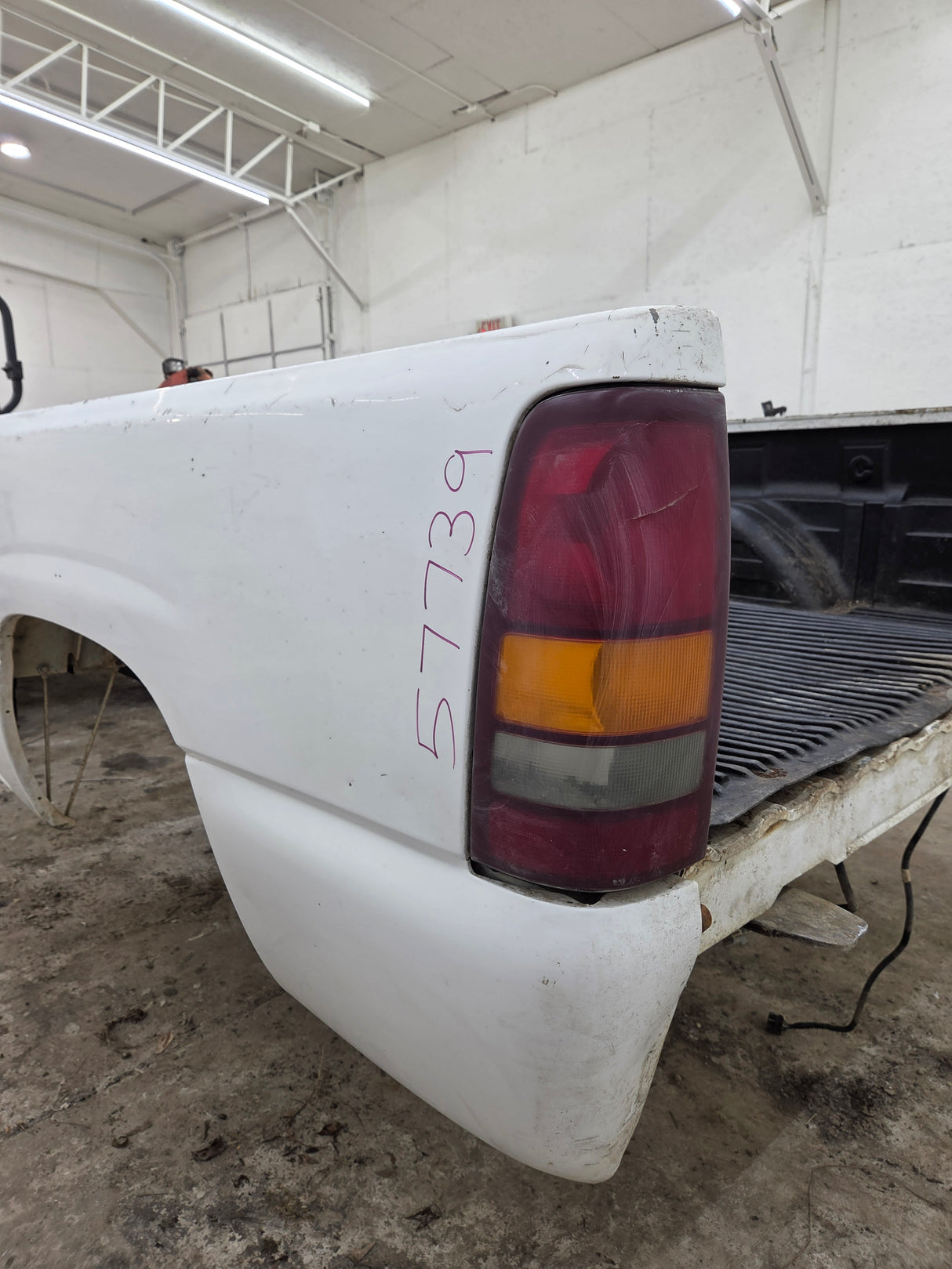 1999-2007 Chevrolet Silverado / GMC Sierra 6' 6" Short Truck Bed