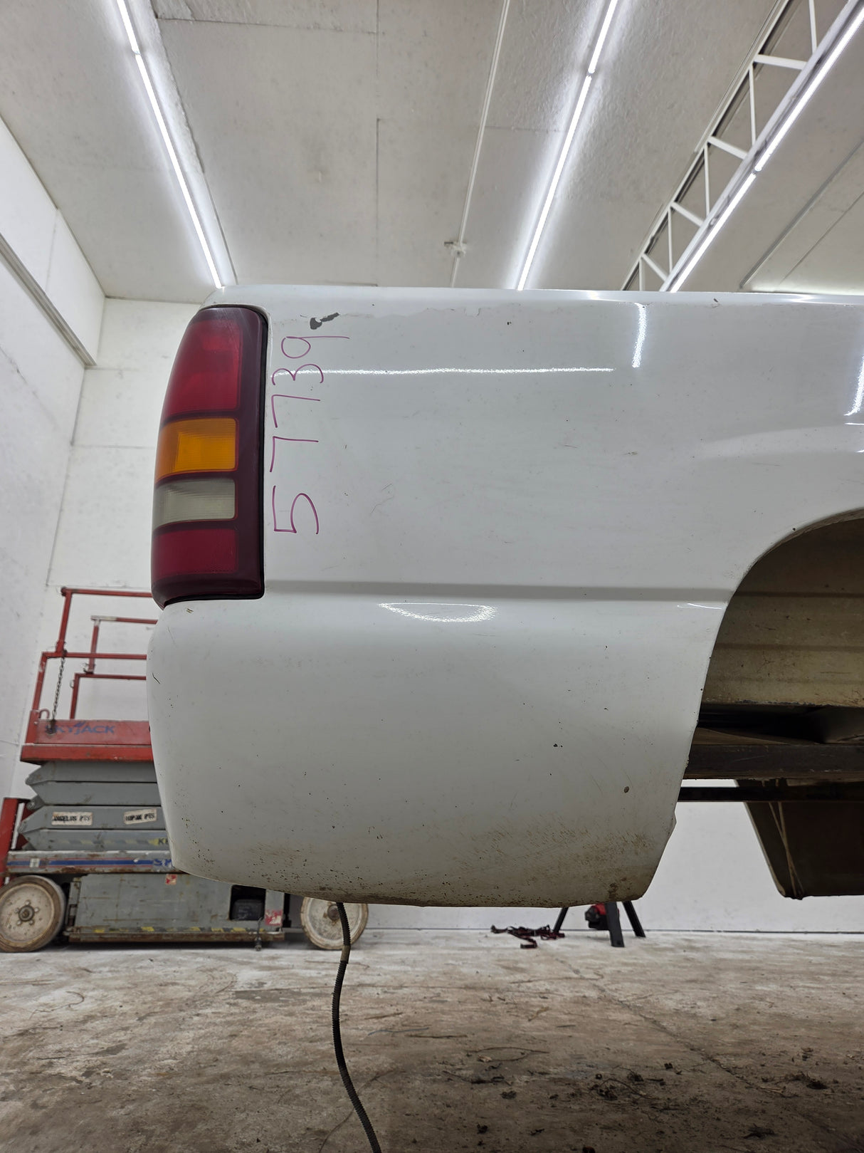 1999-2007 Chevrolet Silverado / GMC Sierra 6' 6" Short Truck Bed