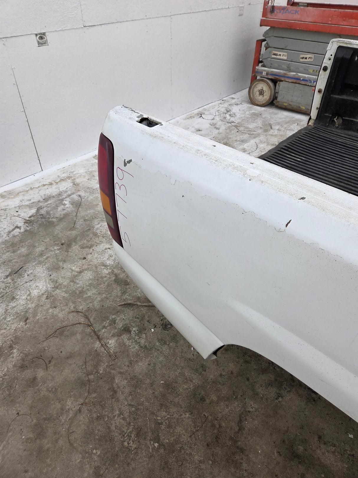 1999-2007 Chevrolet Silverado / GMC Sierra 6' 6" Short Truck Bed