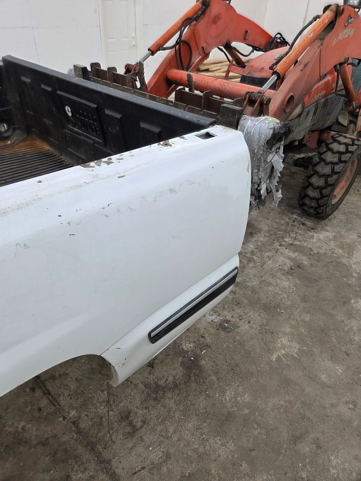 1999-2007 Chevrolet Silverado / GMC Sierra 6' 6" Short Truck Bed