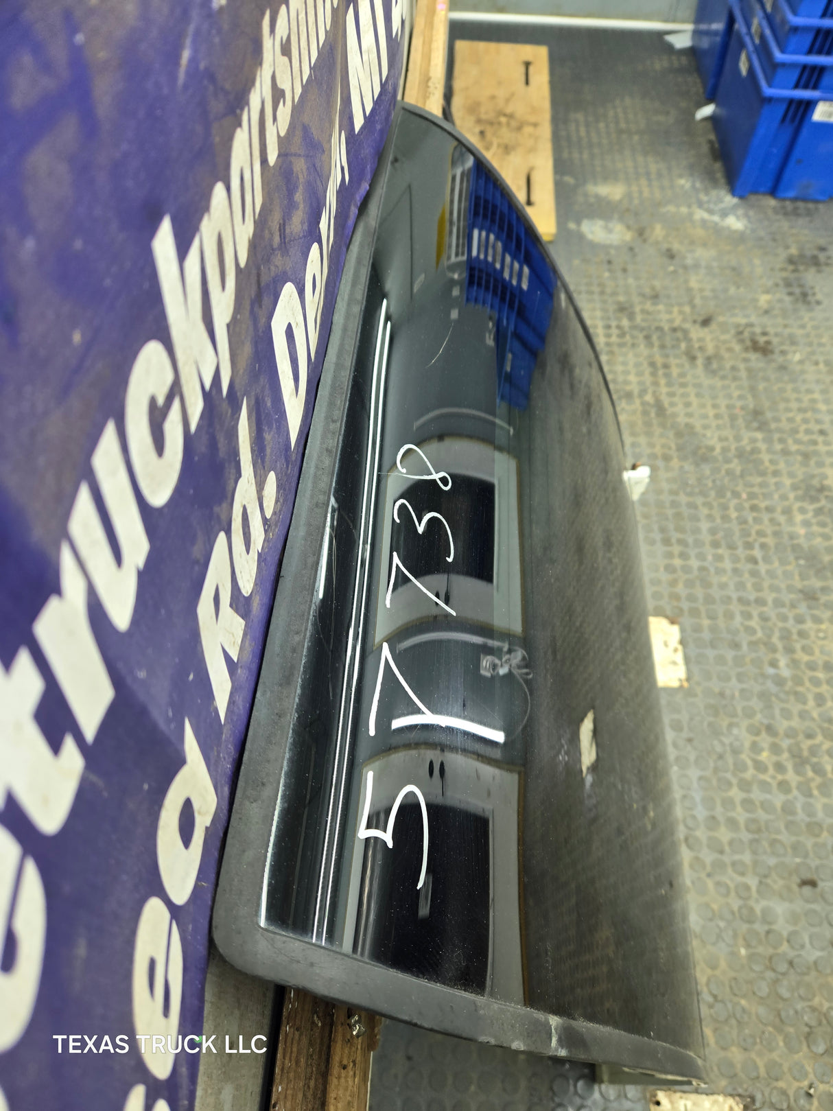 1992-1999 Chevrolet Suburban RH Passenger Trunk Barn Rear Door