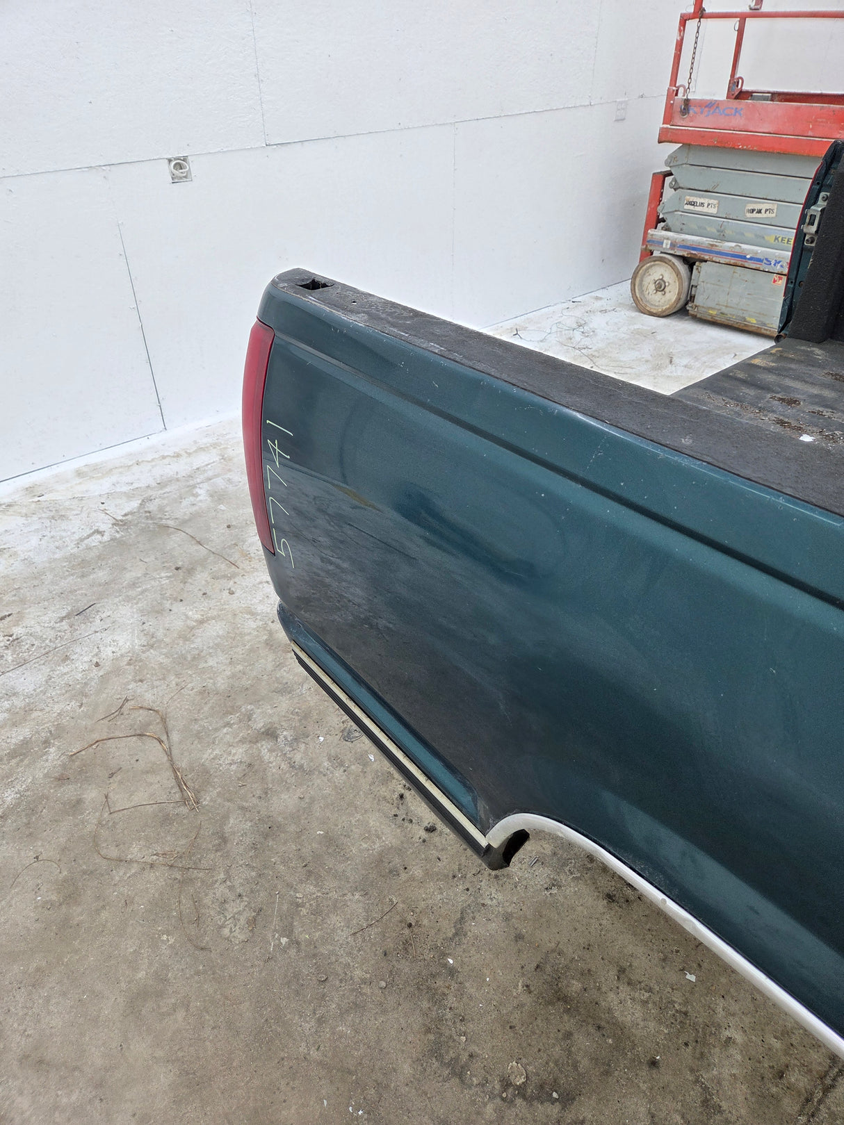 1988-1998 Chevrolet / GMC 1500 2500 3500 OBS 6' 6" Short Truck Bed