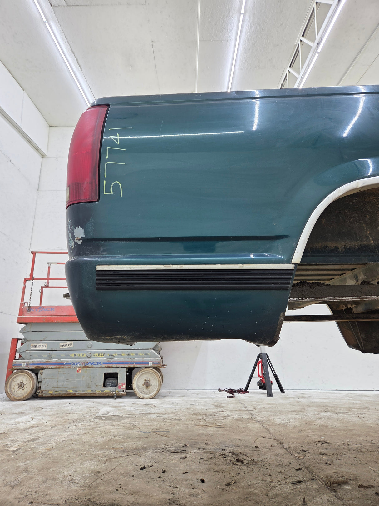 1988-1998 Chevrolet / GMC 1500 2500 3500 OBS 6' 6" Short Truck Bed