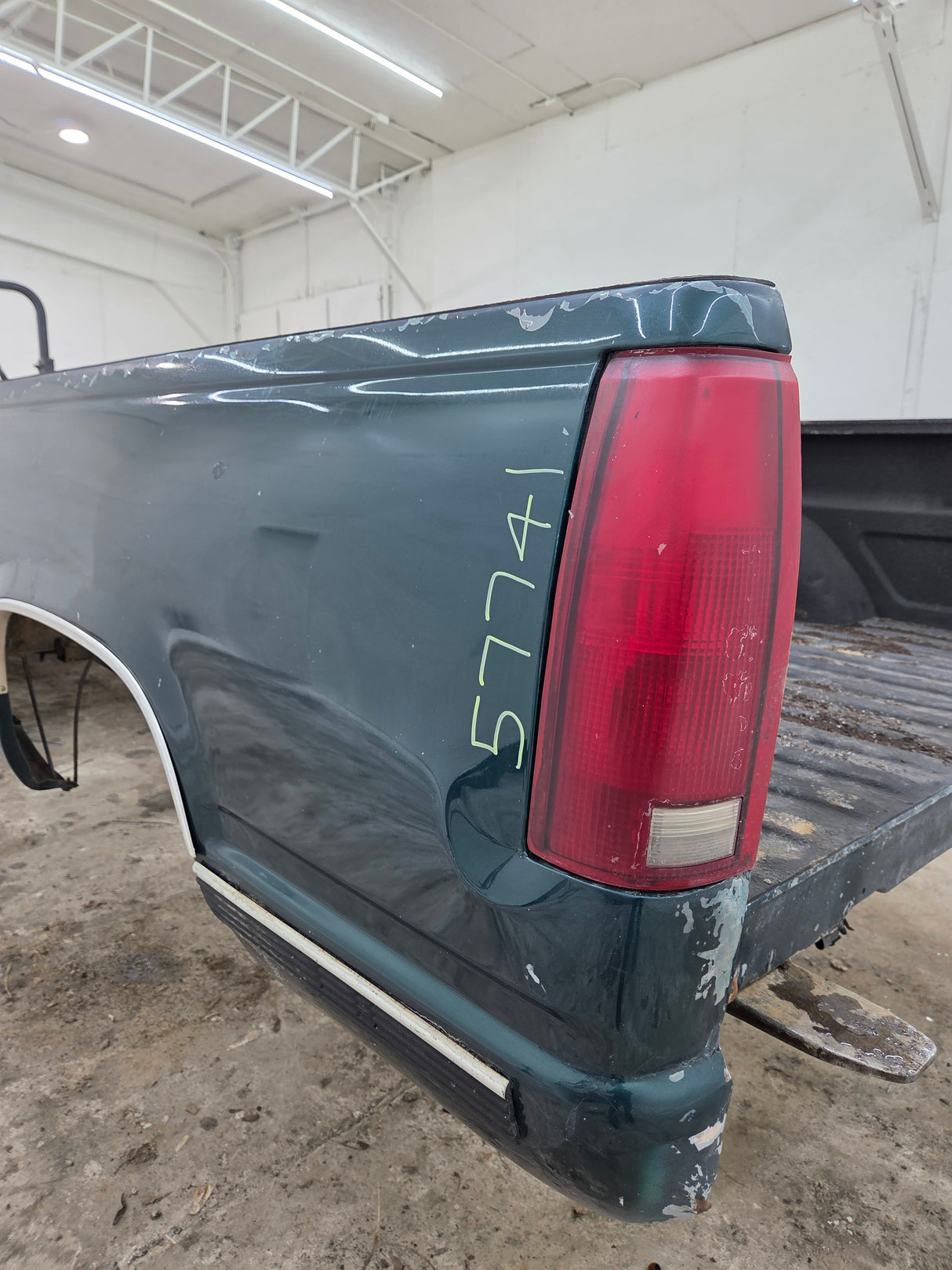 1988-1998 Chevrolet / GMC 1500 2500 3500 OBS 6' 6" Short Truck Bed