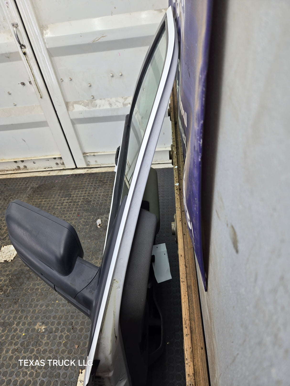2009-2014 Ford F150 RH Passenger Side Front Door