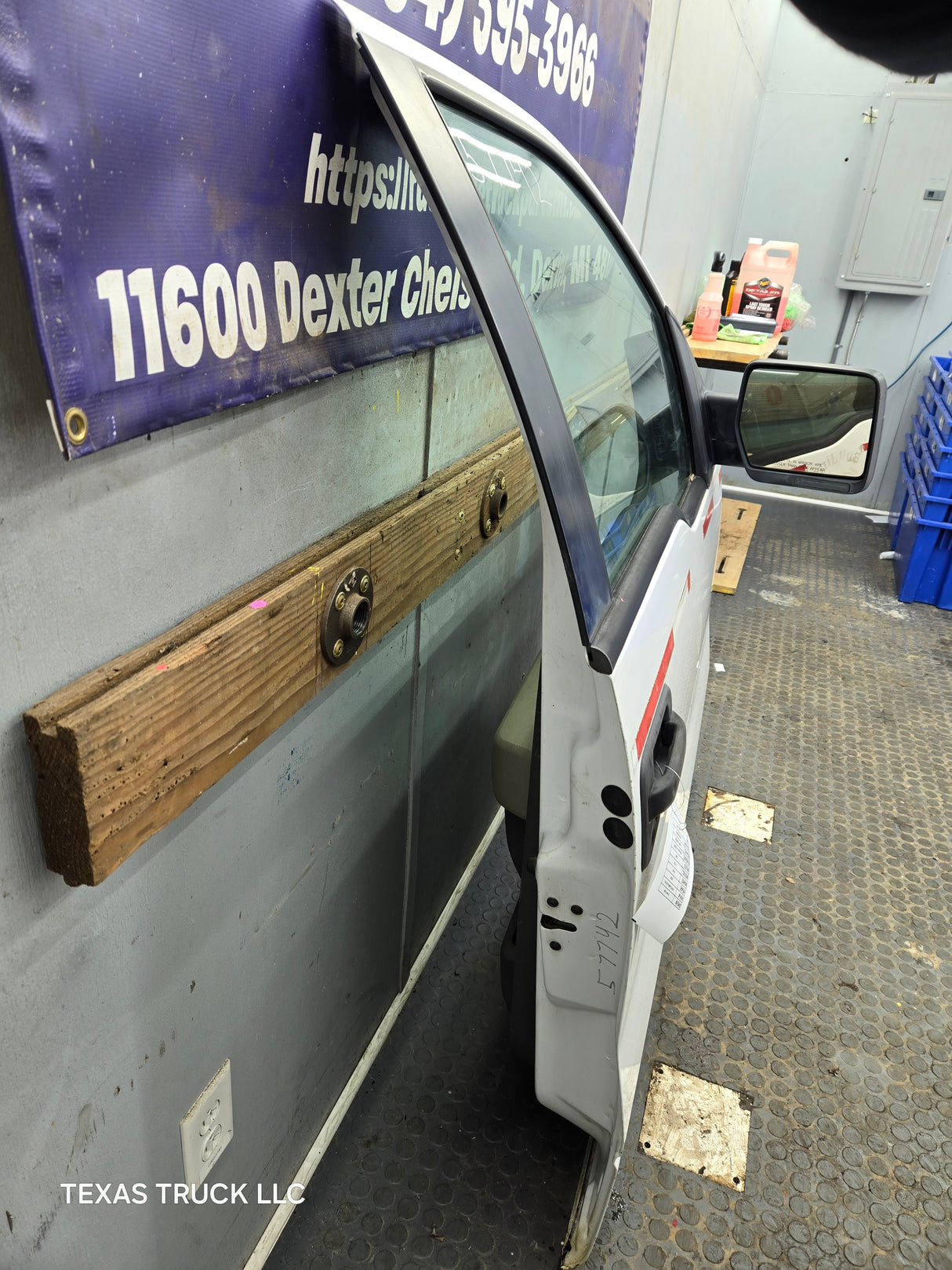 2009-2014 Ford F150 RH Passenger Side Front Door