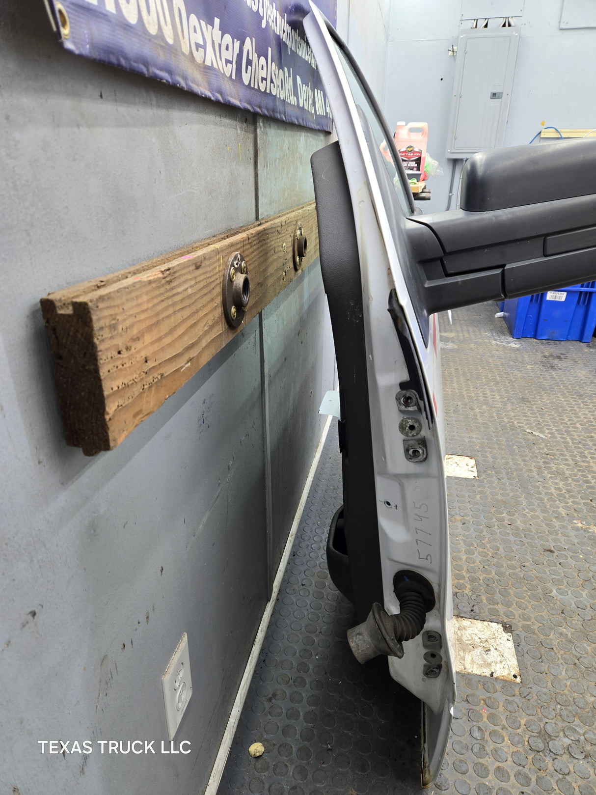 2009-2014 Ford F150 LH Driver Side Front Door