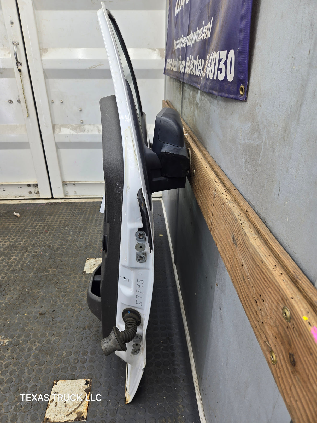 2009-2014 Ford F150 LH Driver Side Front Door