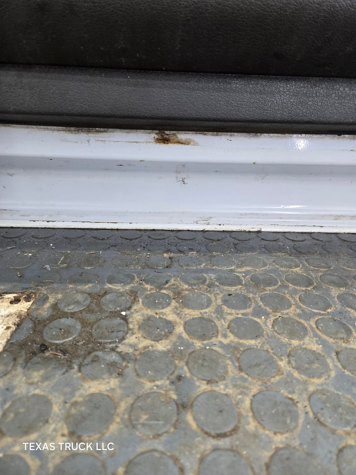 2009-2014 Ford F150 LH Driver Side Front Door