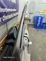 2007-2013 Chevrolet Silverado / GMC Sierra 1500 2500 3500 HD RH Front Passenger Side Door