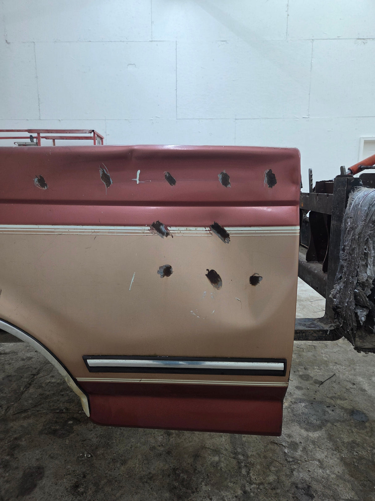 1987-1997 Ford F150 F250 F350 OBS 6' 9" Short Truck Bed