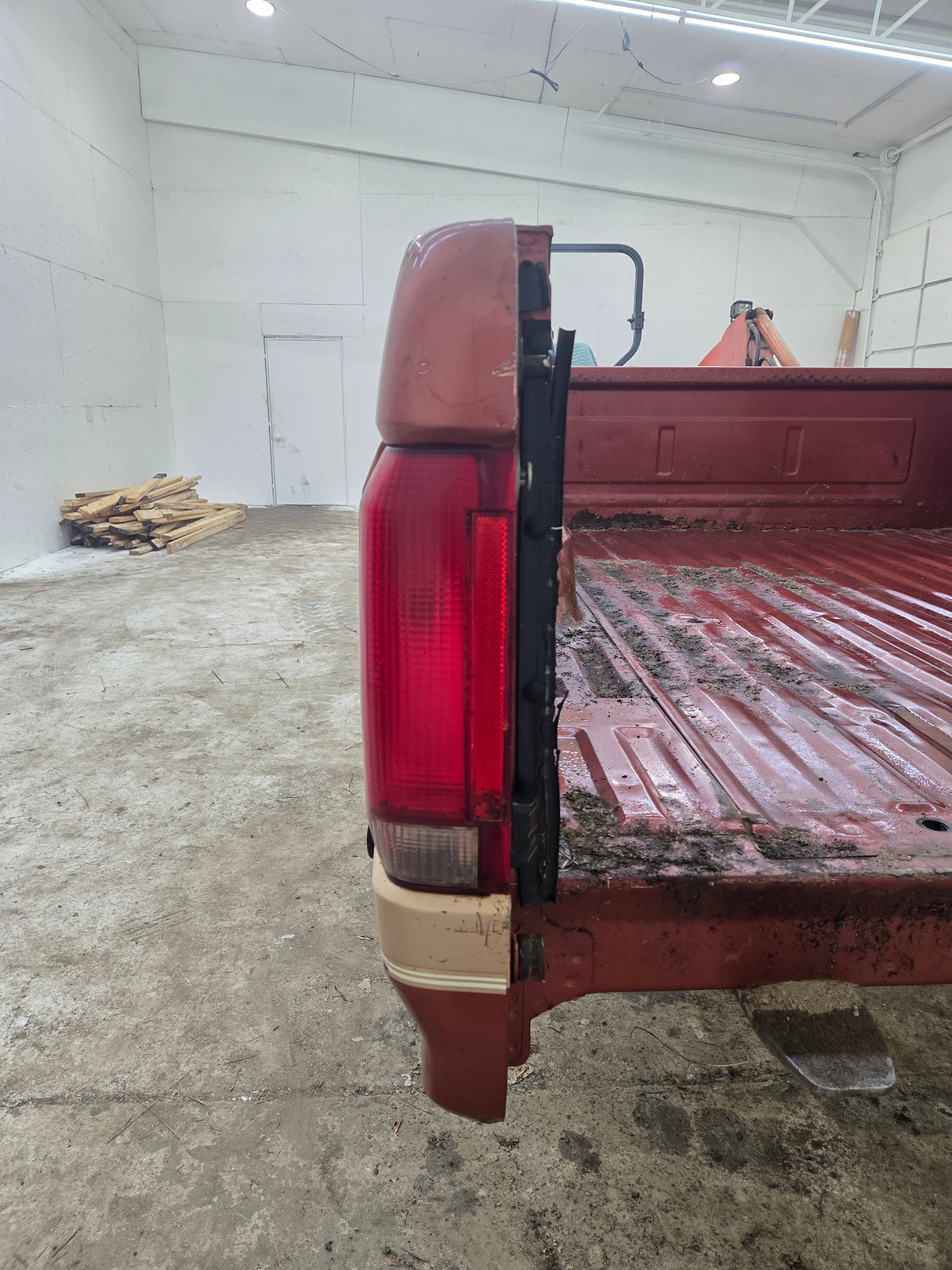 1987-1997 Ford F150 F250 F350 OBS 6' 9" Short Truck Bed