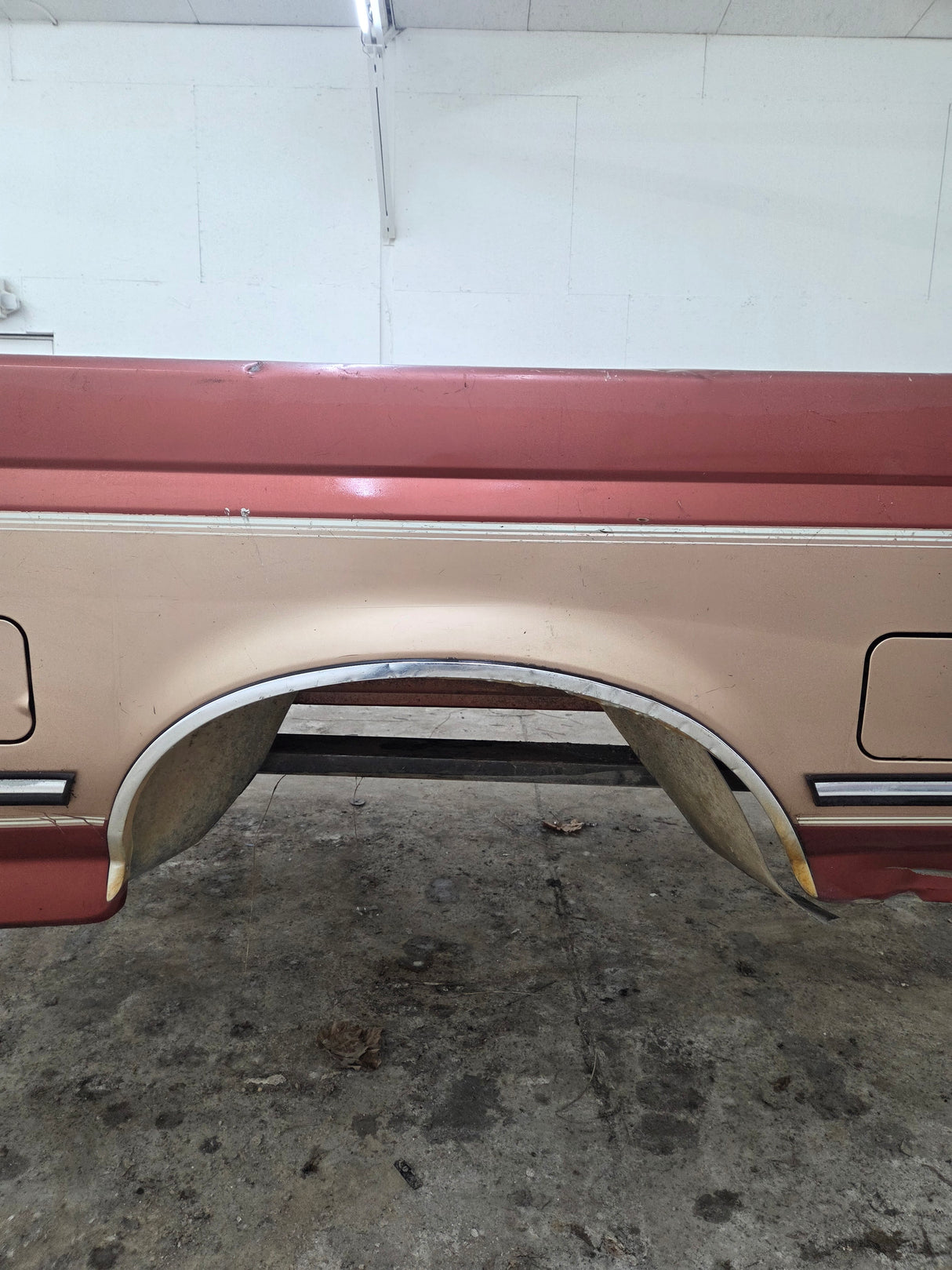 1987-1997 Ford F150 F250 F350 OBS 6' 9" Short Truck Bed