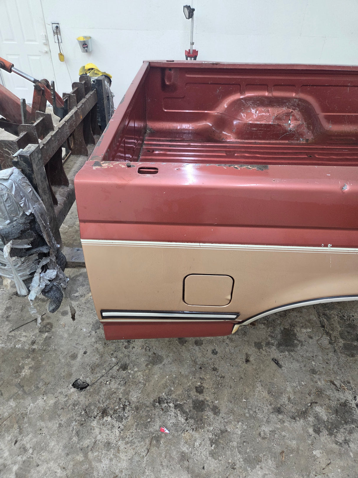 1987-1997 Ford F150 F250 F350 OBS 6' 9" Short Truck Bed