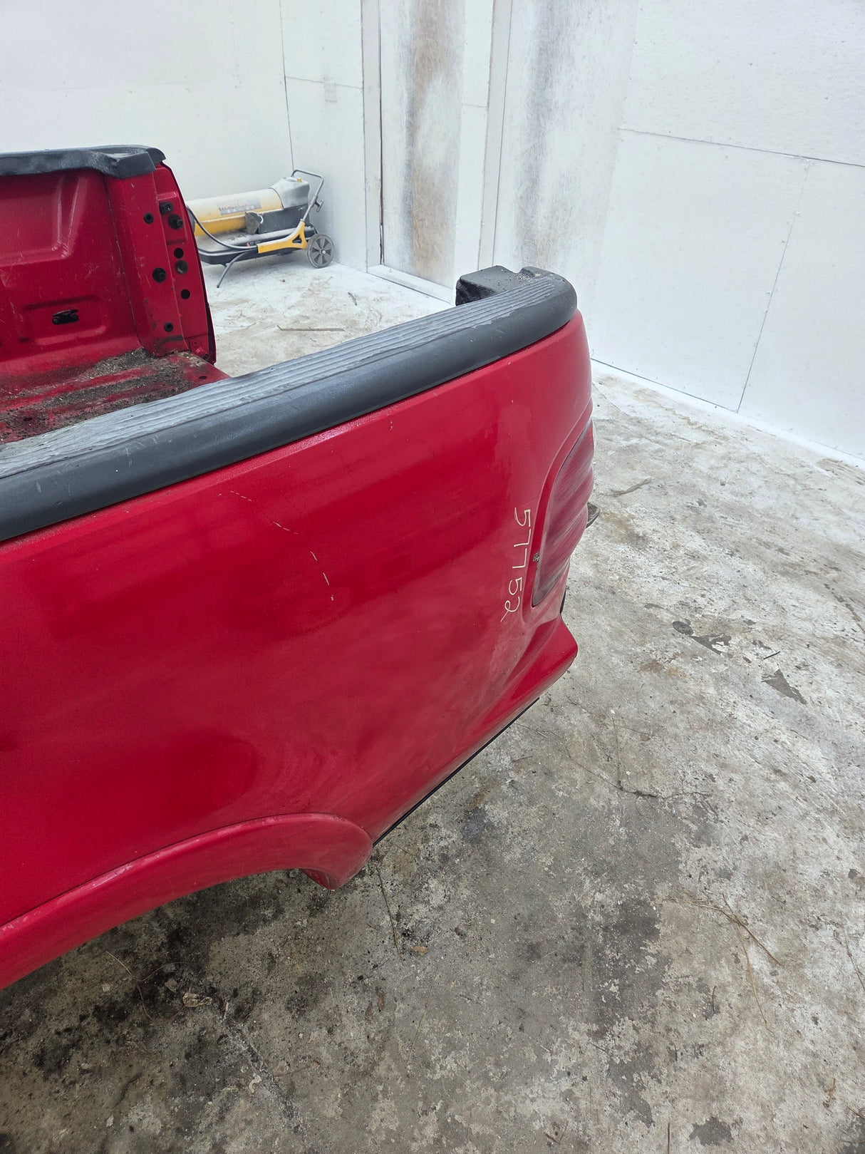 1997-2003 Ford F150 5' 6" Short Truck Bed Fiberglass Side
