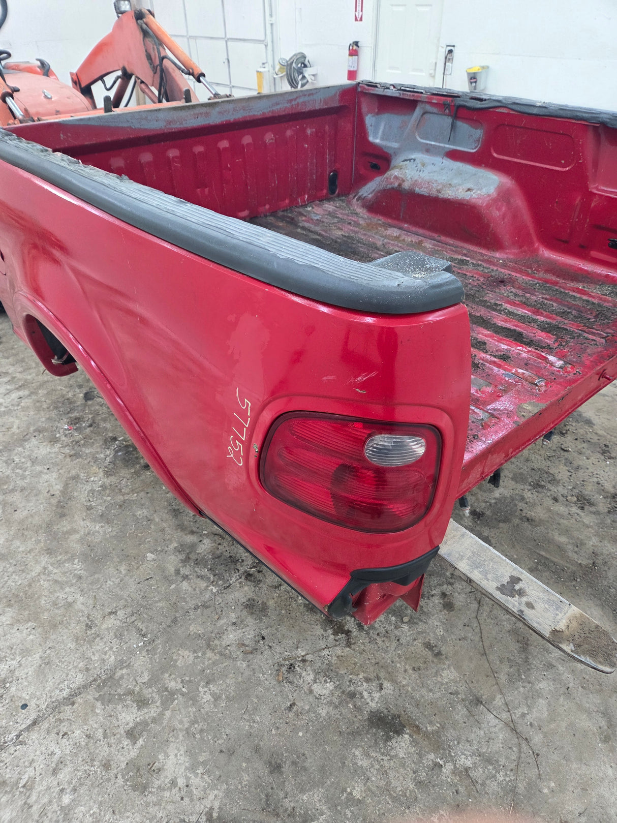 1997-2003 Ford F150 5' 6" Short Truck Bed Fiberglass Side