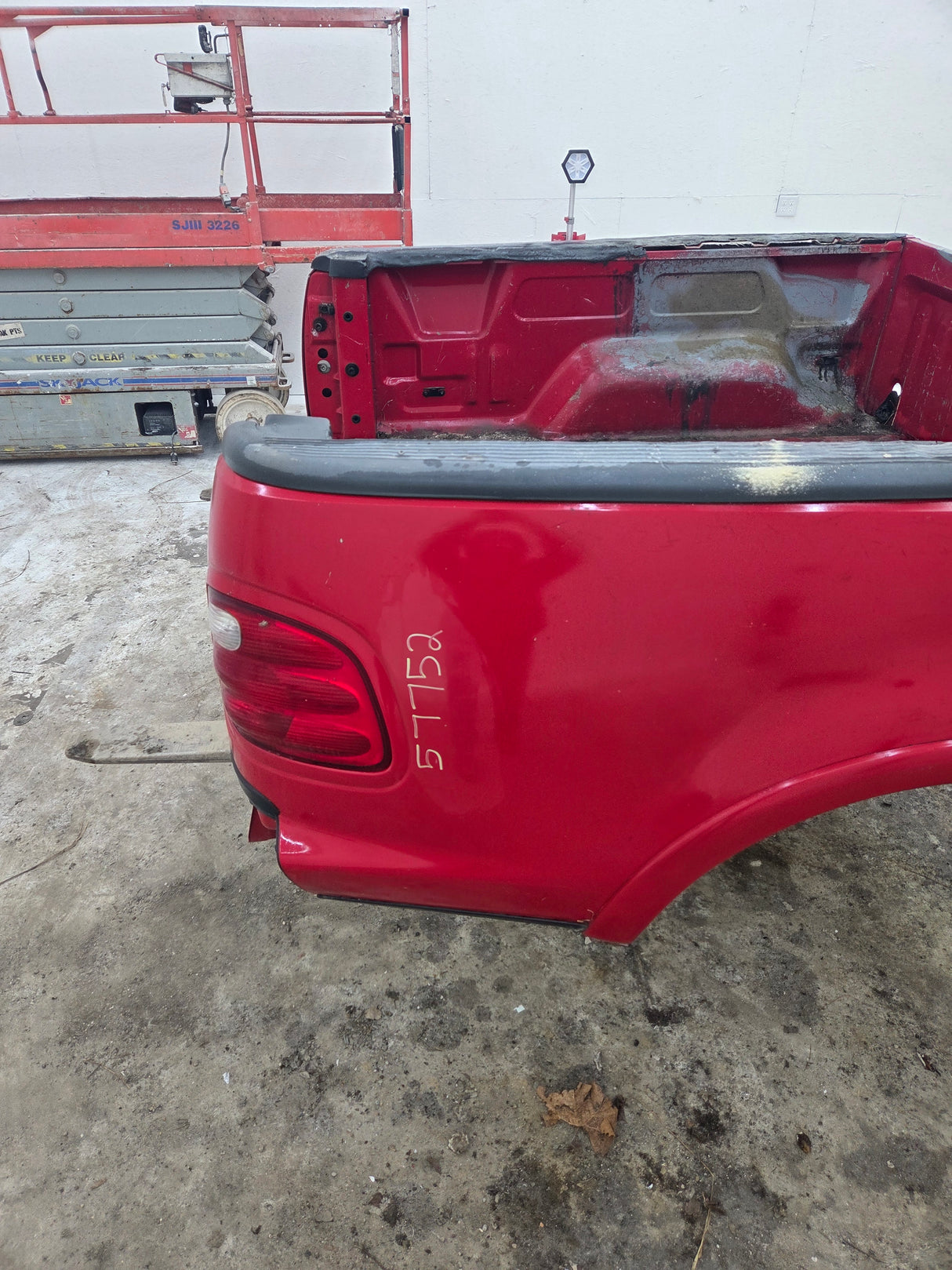 1997-2003 Ford F150 5' 6" Short Truck Bed Fiberglass Side