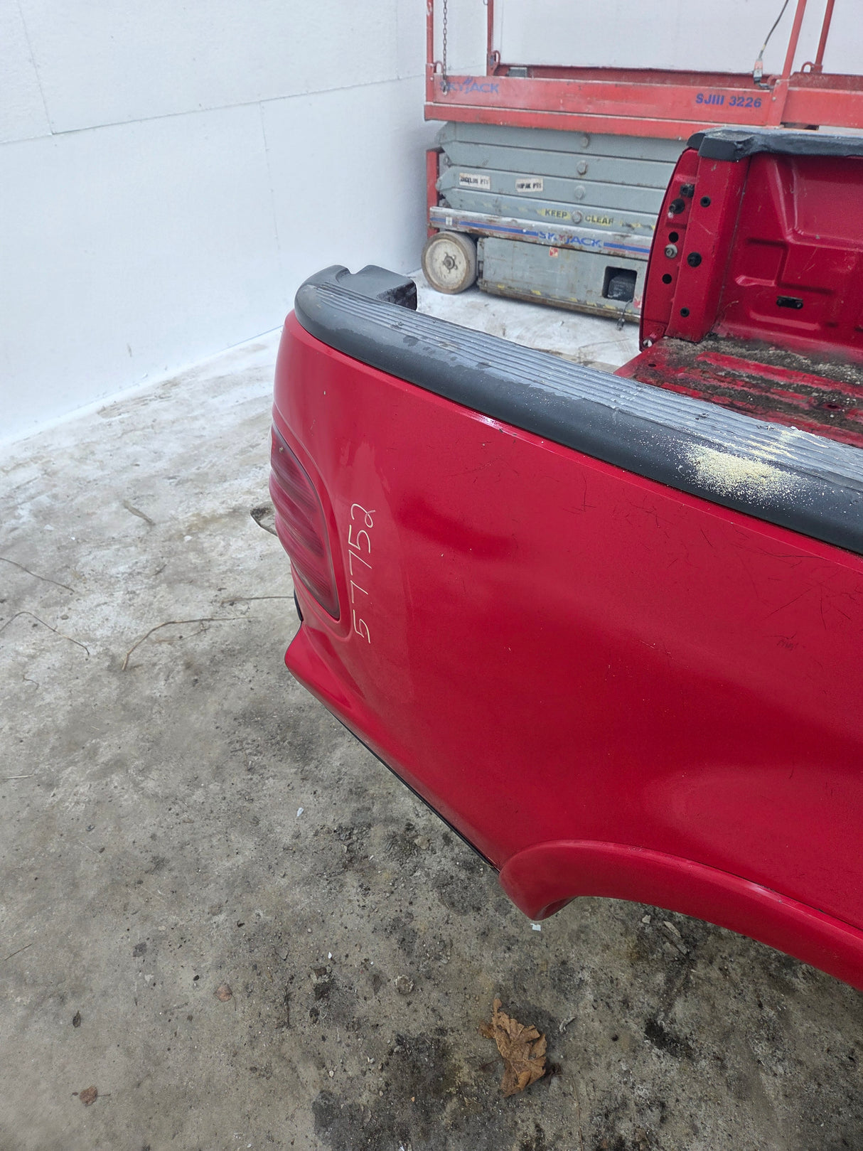 1997-2003 Ford F150 5' 6" Short Truck Bed Fiberglass Side
