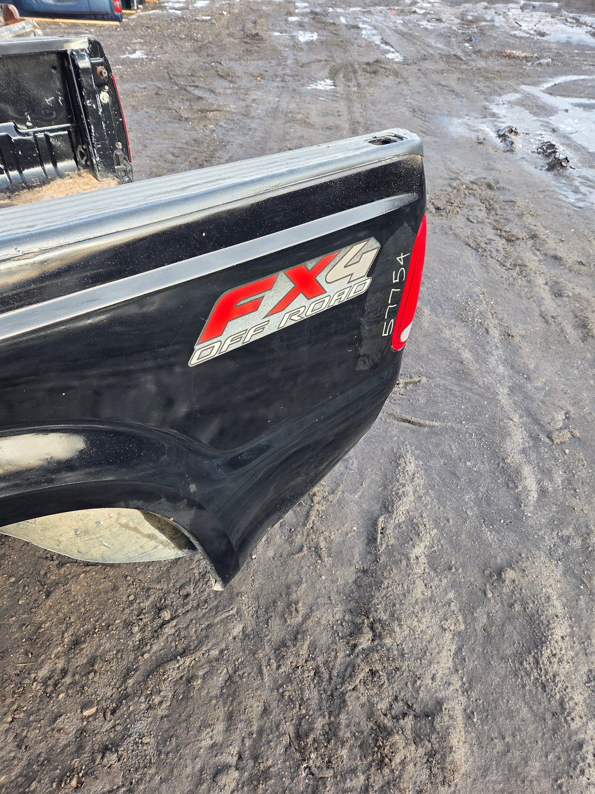 1999-2010 Ford Super Duty F250 F350 6' 9" Short Truck Bed
