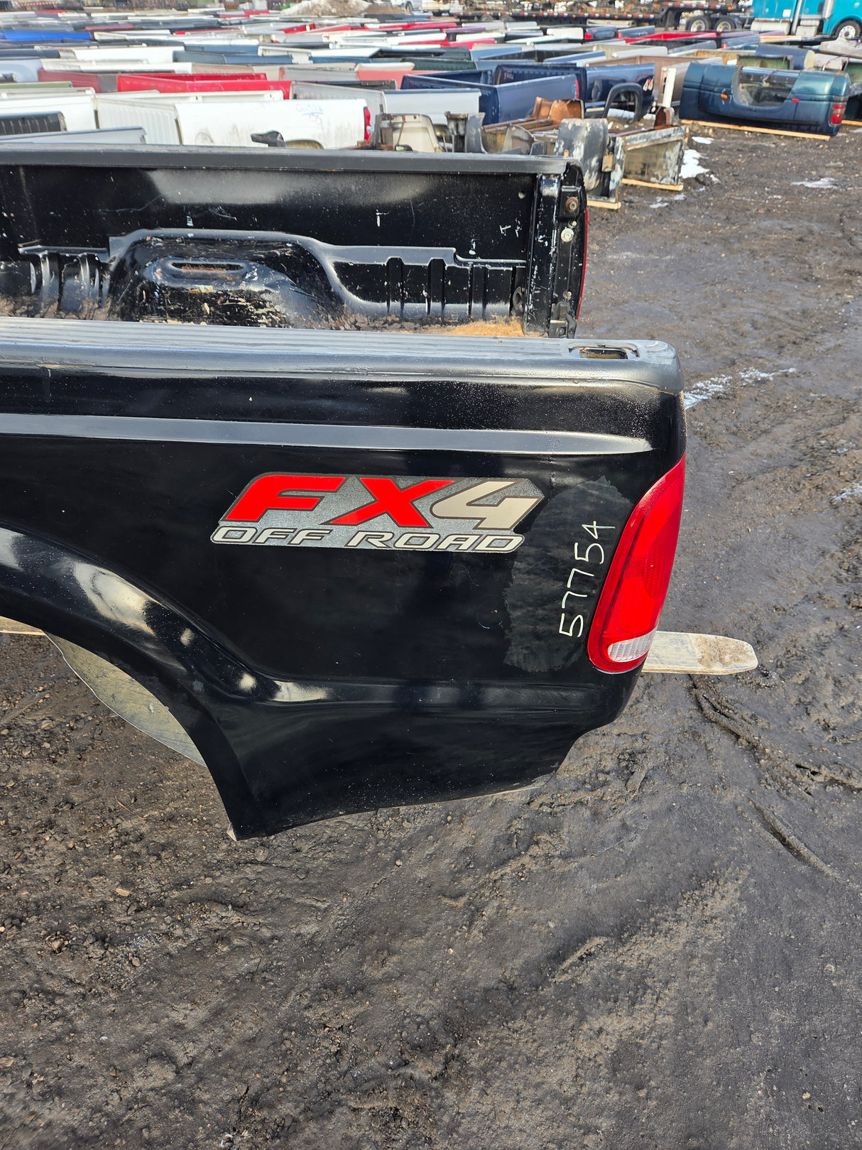 1999-2010 Ford Super Duty F250 F350 6' 9" Short Truck Bed