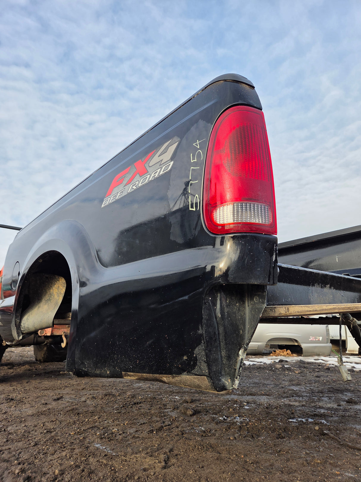 1999-2010 Ford Super Duty F250 F350 6' 9" Short Truck Bed