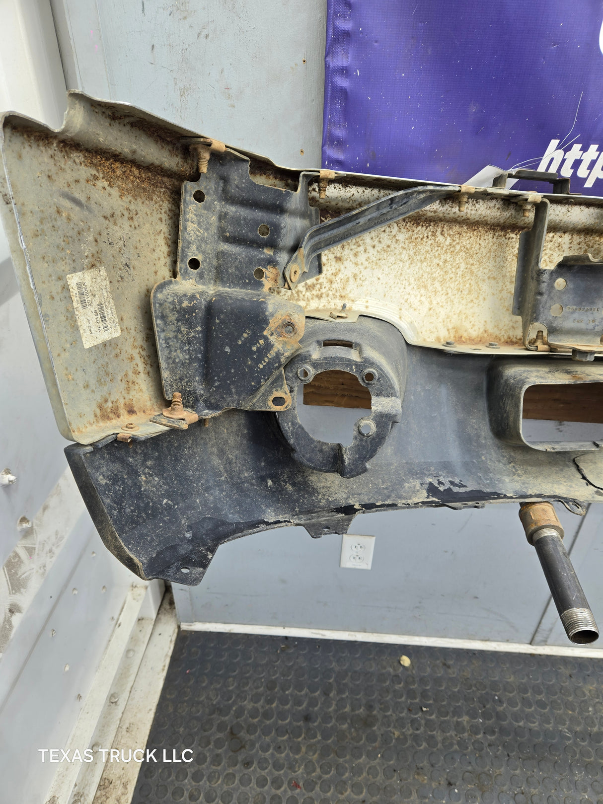 2011-2013 GMC Sierra 2500 HD 3500HD Front Bumper