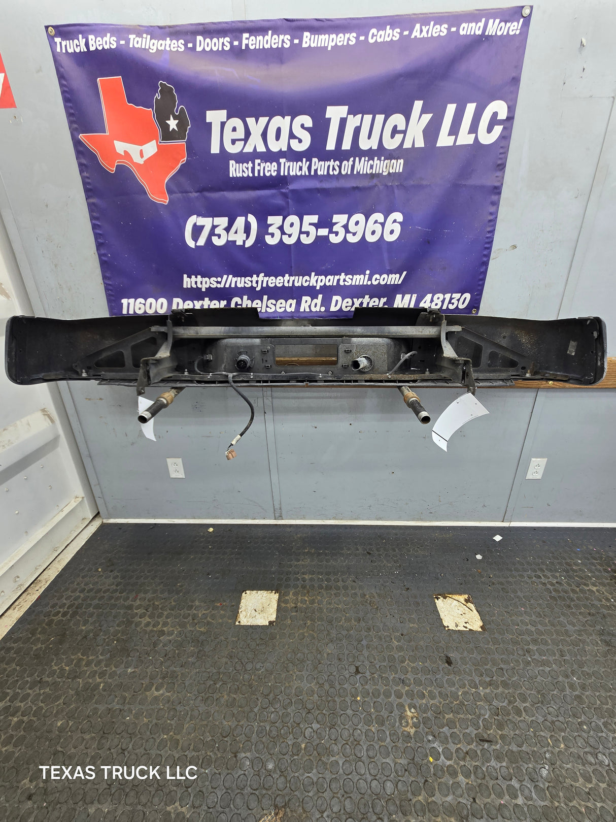 2011-2014 Chevrolet Silverado / GMC Sierra 1500 Rear Bumper