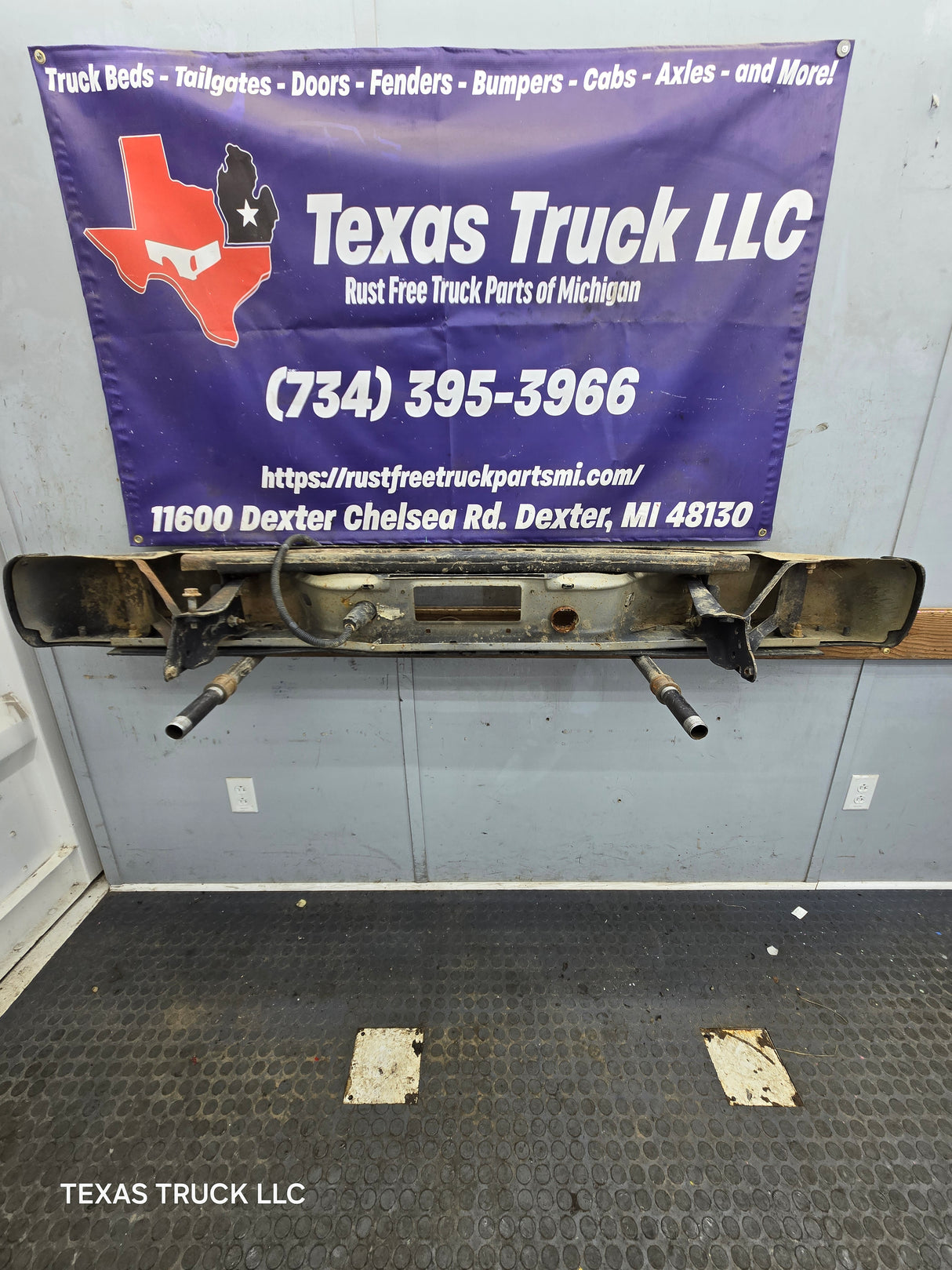 1999-2007 Chevrolet Silverado / GMC Sierra 1500 Rear Bumper