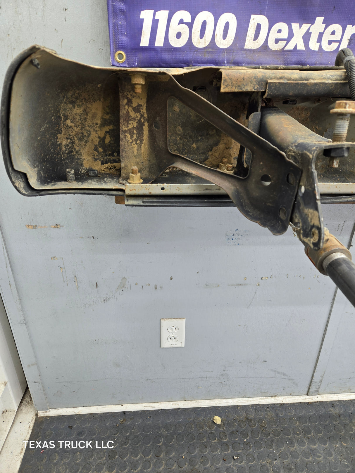 1999-2007 Chevrolet Silverado / GMC Sierra 1500 Rear Bumper