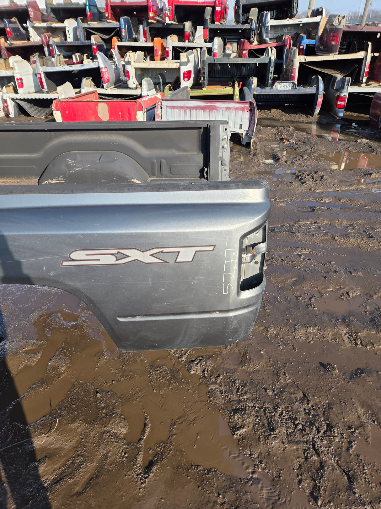 2005-2011 Dodge Dakota 3rd Gen 6' 5" Short Truck Bed