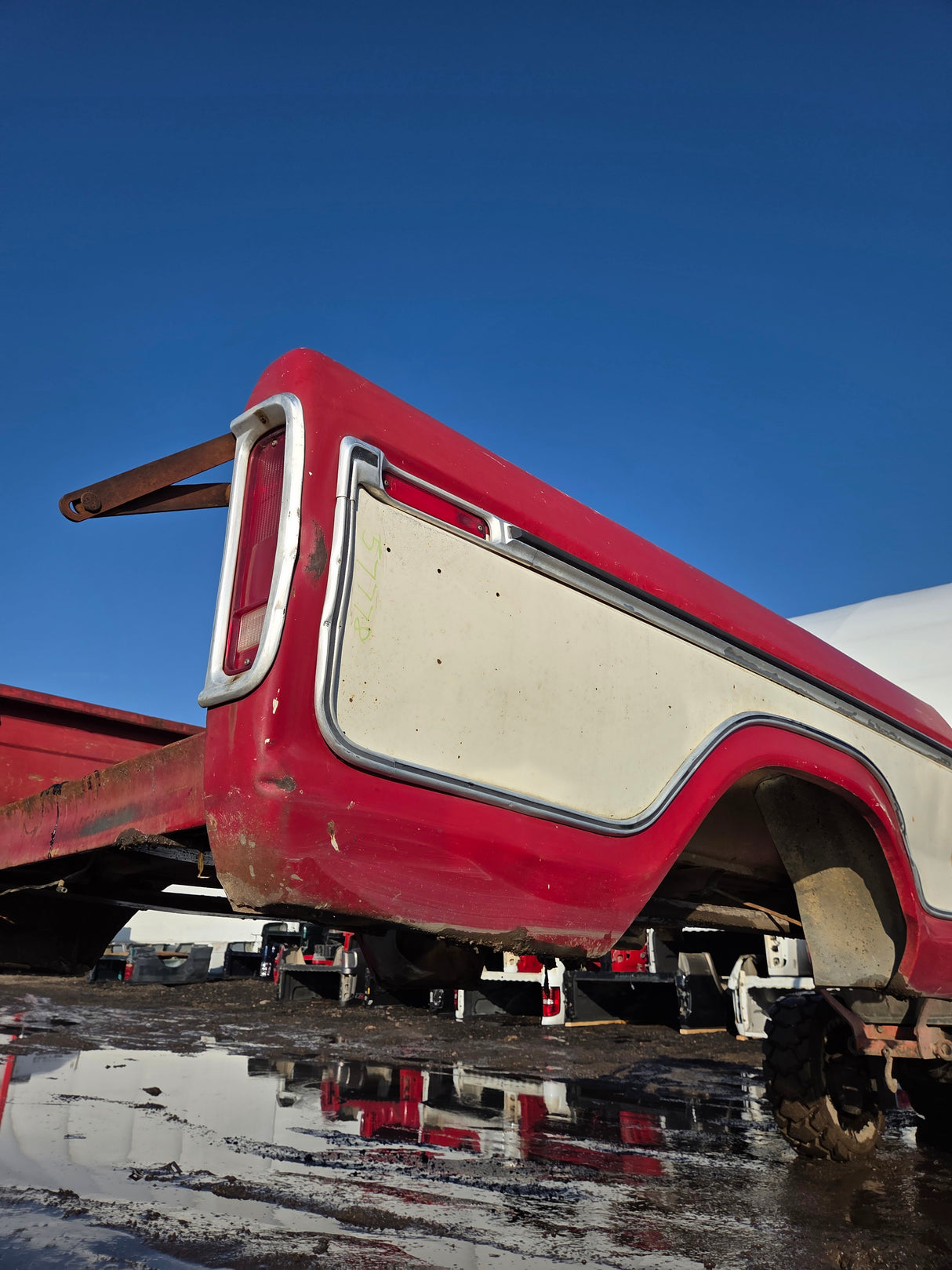 1973-1979 Ford F100 F150 F250 F350 6' 9" Short Truck Bed