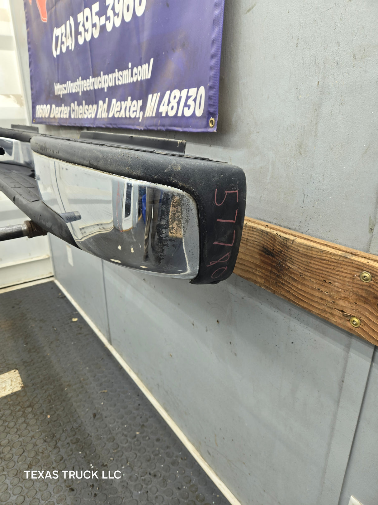 1999-2007 Chevrolet Silverado / GMC Sierra 2500 3500 HD Rear Bumper Chrome