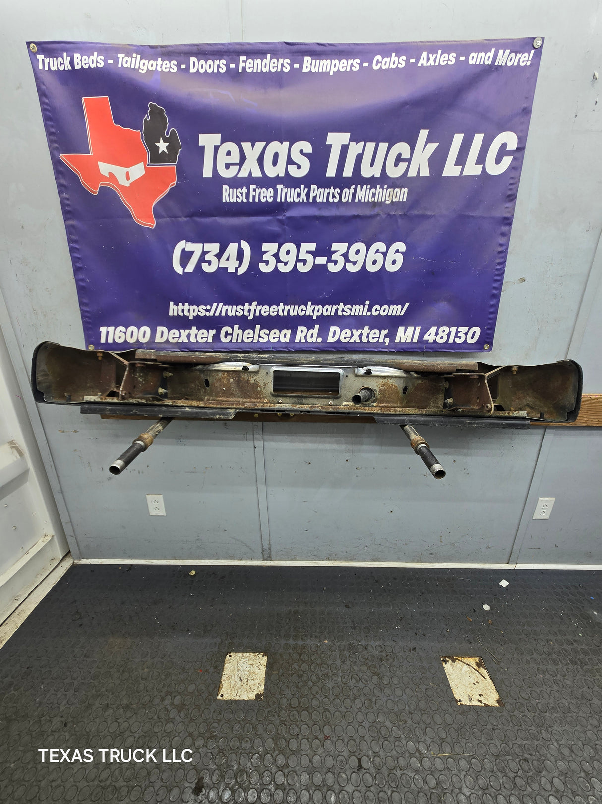 1999-2007 Chevrolet Silverado / GMC Sierra 2500 3500 HD Rear Bumper Chrome