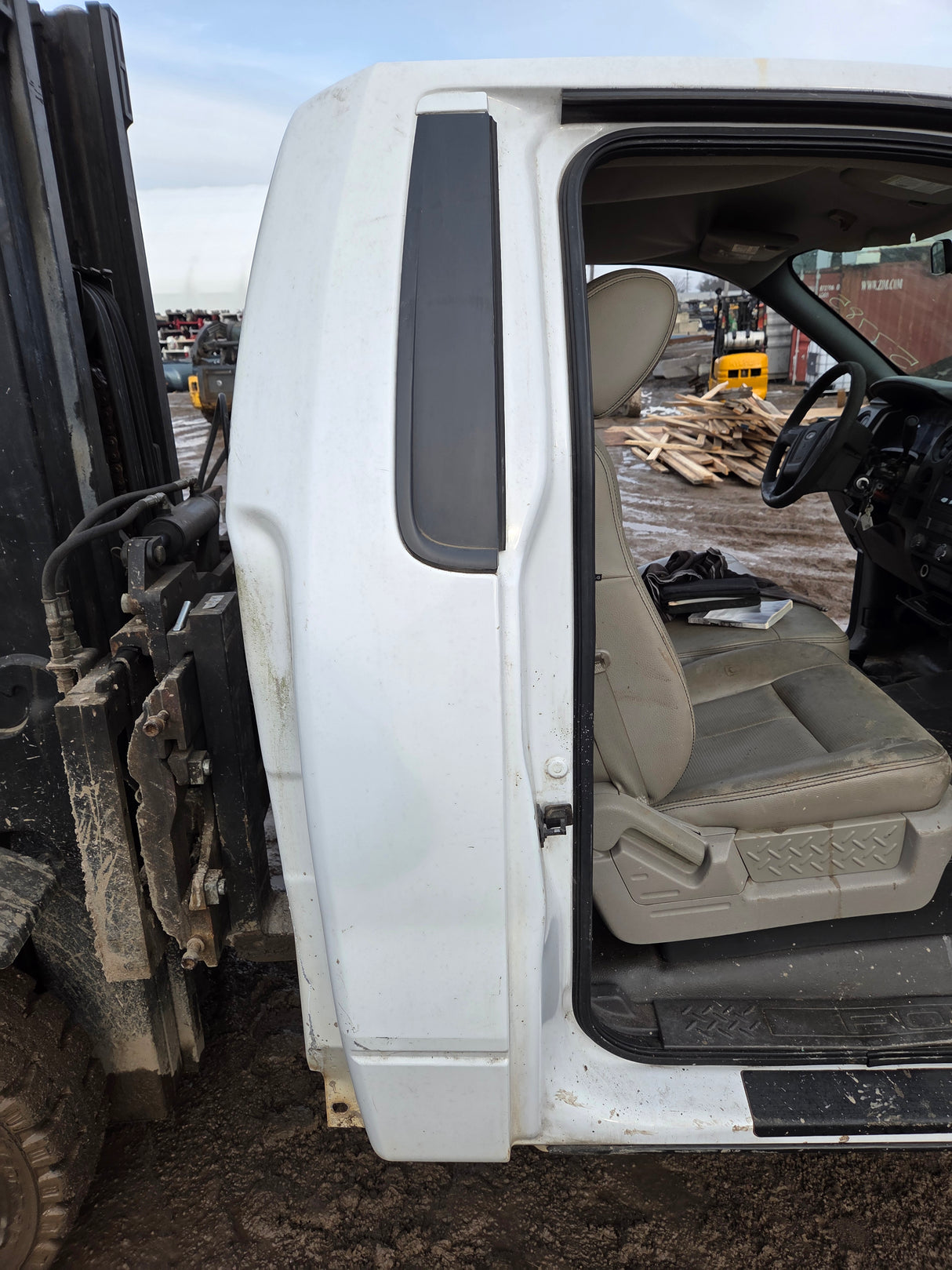 2004-2008 Ford F150 2 Door Regular Cab - Oxford White