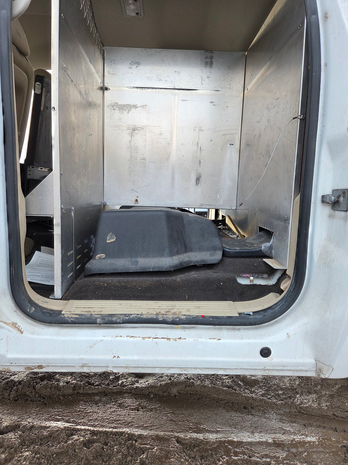 2007-2013 Chevrolet Silverado / GMC Sierra 1500 2500 3500 HD Crew Cab