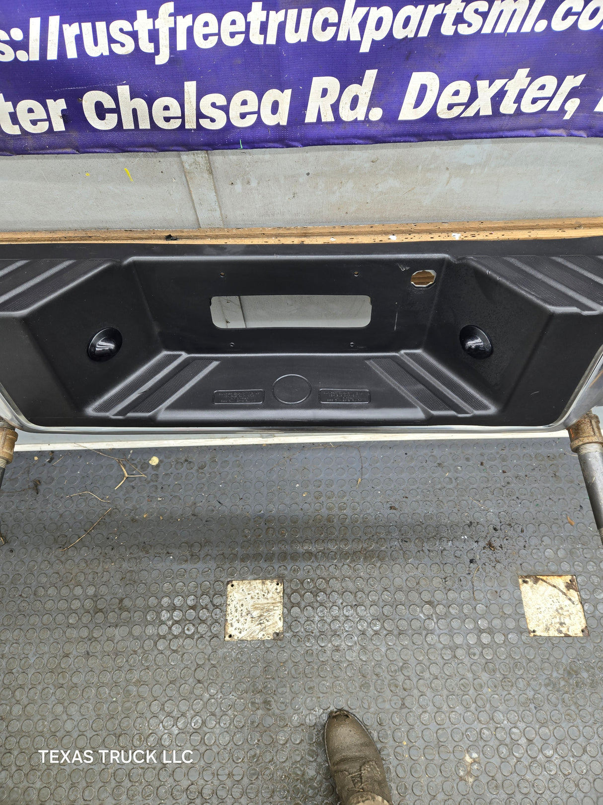 2004-2008 Ford F-150 Chrome Rear Bumper