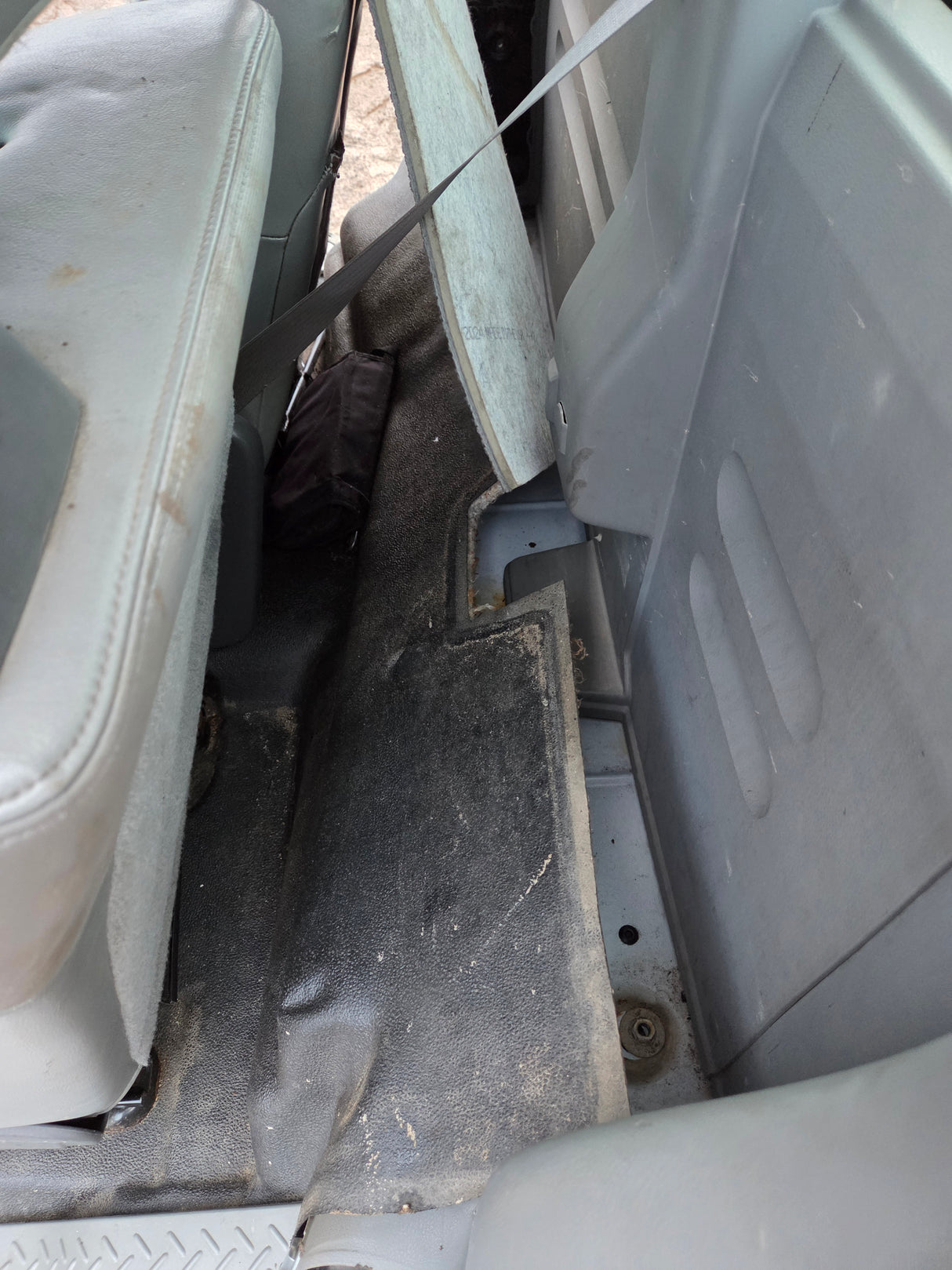 2004-2008 Ford F150 4 Door "Plus" Cab - Oxford White