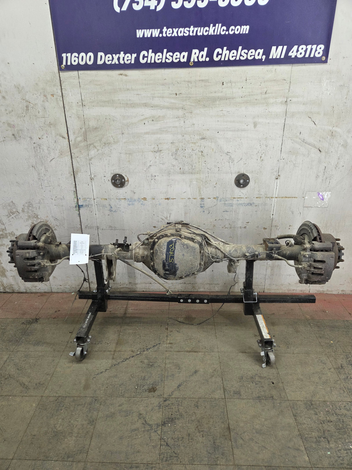 2011-2012 Ford Super Duty F250 F350 Rear Axle 3.73 Gear Ratio Electric Locking Rear End 143k miles