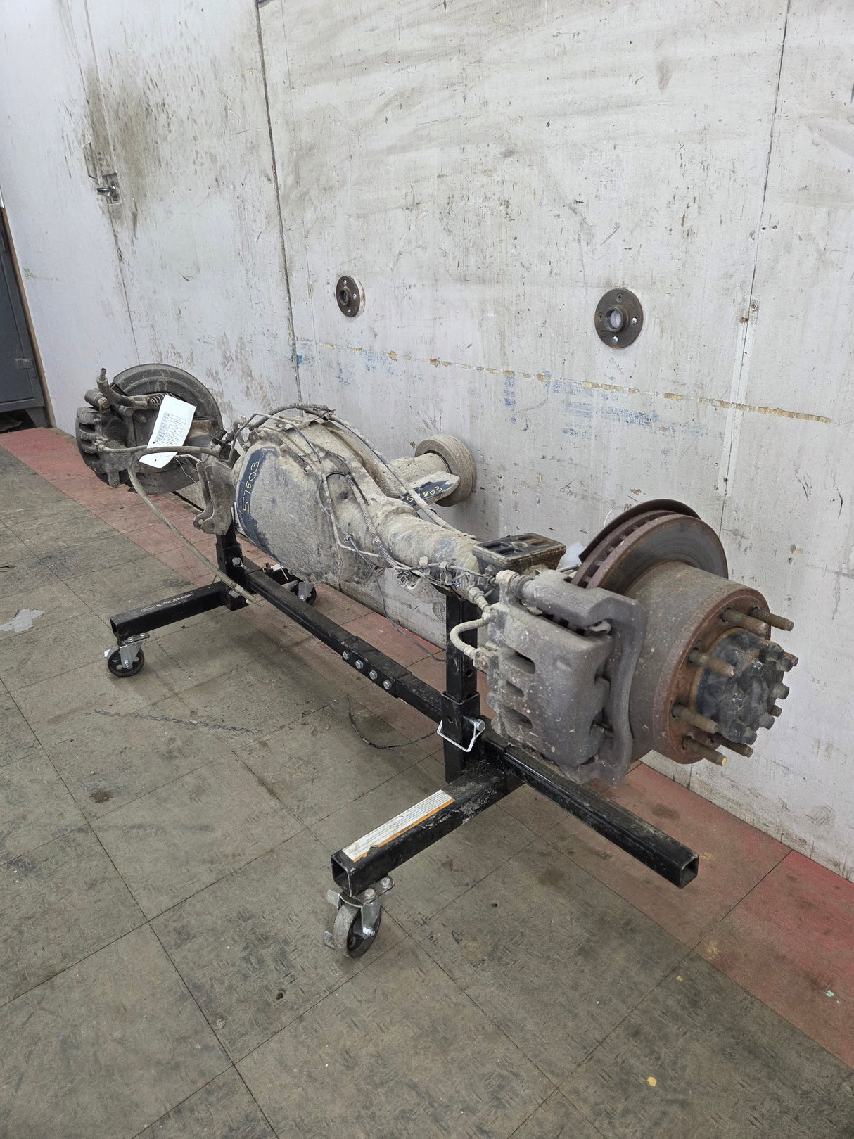 2011-2012 Ford Super Duty F250 F350 Rear Axle 3.73 Gear Ratio Electric Locking Rear End 143k miles