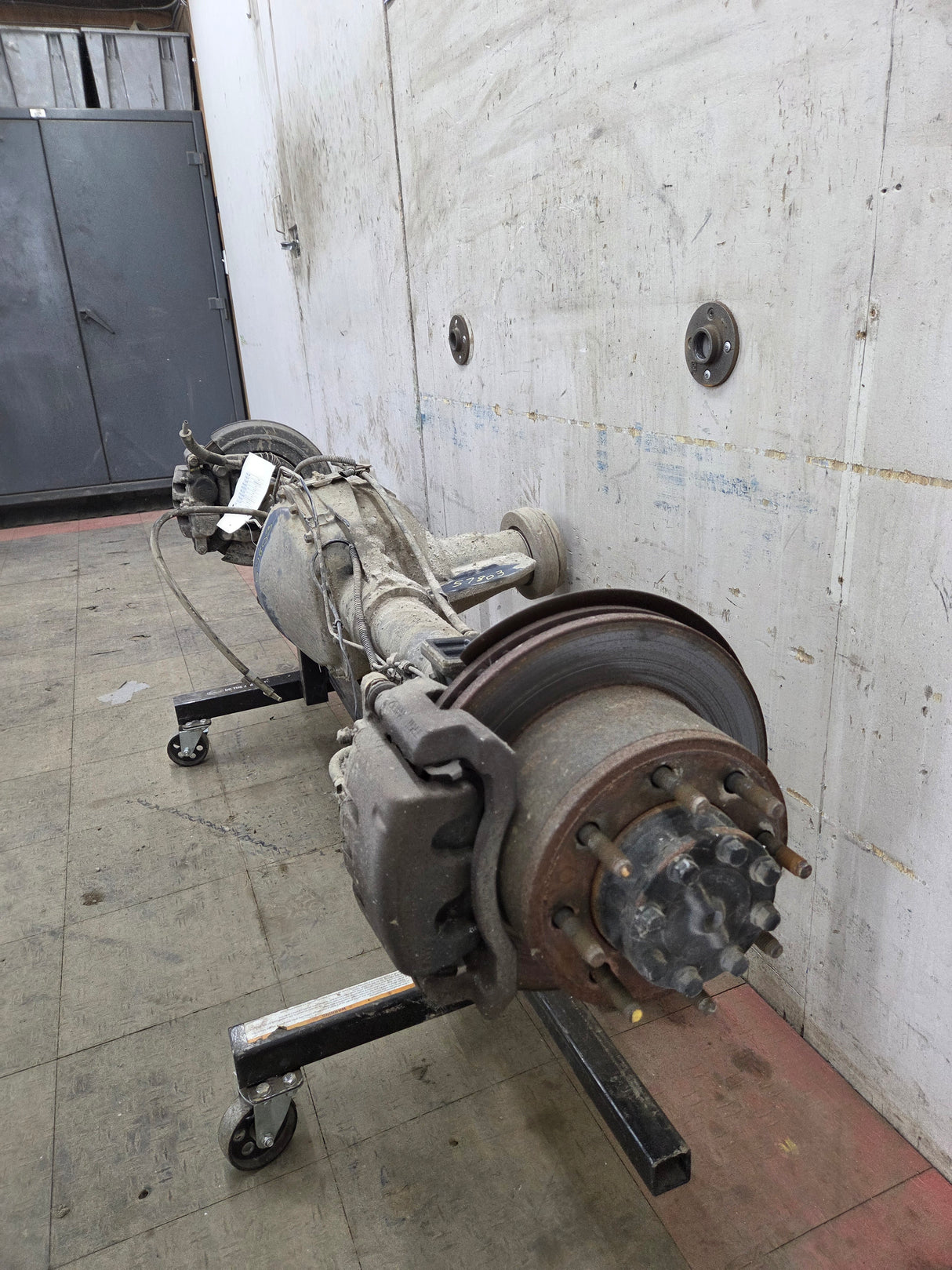 2011-2012 Ford Super Duty F250 F350 Rear Axle 3.73 Gear Ratio Electric Locking Rear End 143k miles