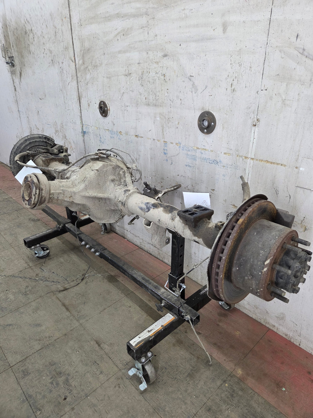 2011-2012 Ford Super Duty F250 F350 Rear Axle 3.73 Gear Ratio Electric Locking Rear End 143k miles